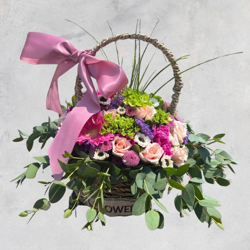 Canasta de Rosa, Gerberas, pandas y clavellinas - Aura
